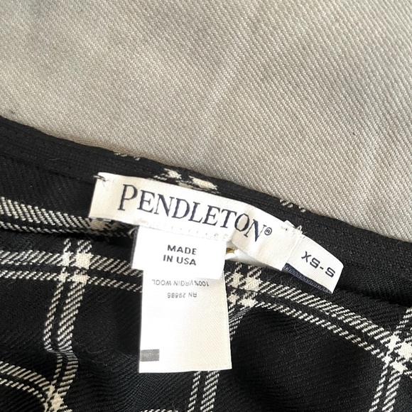 Pendleton Windowpane Virgin Wool Poncho - Picture 3 of 4